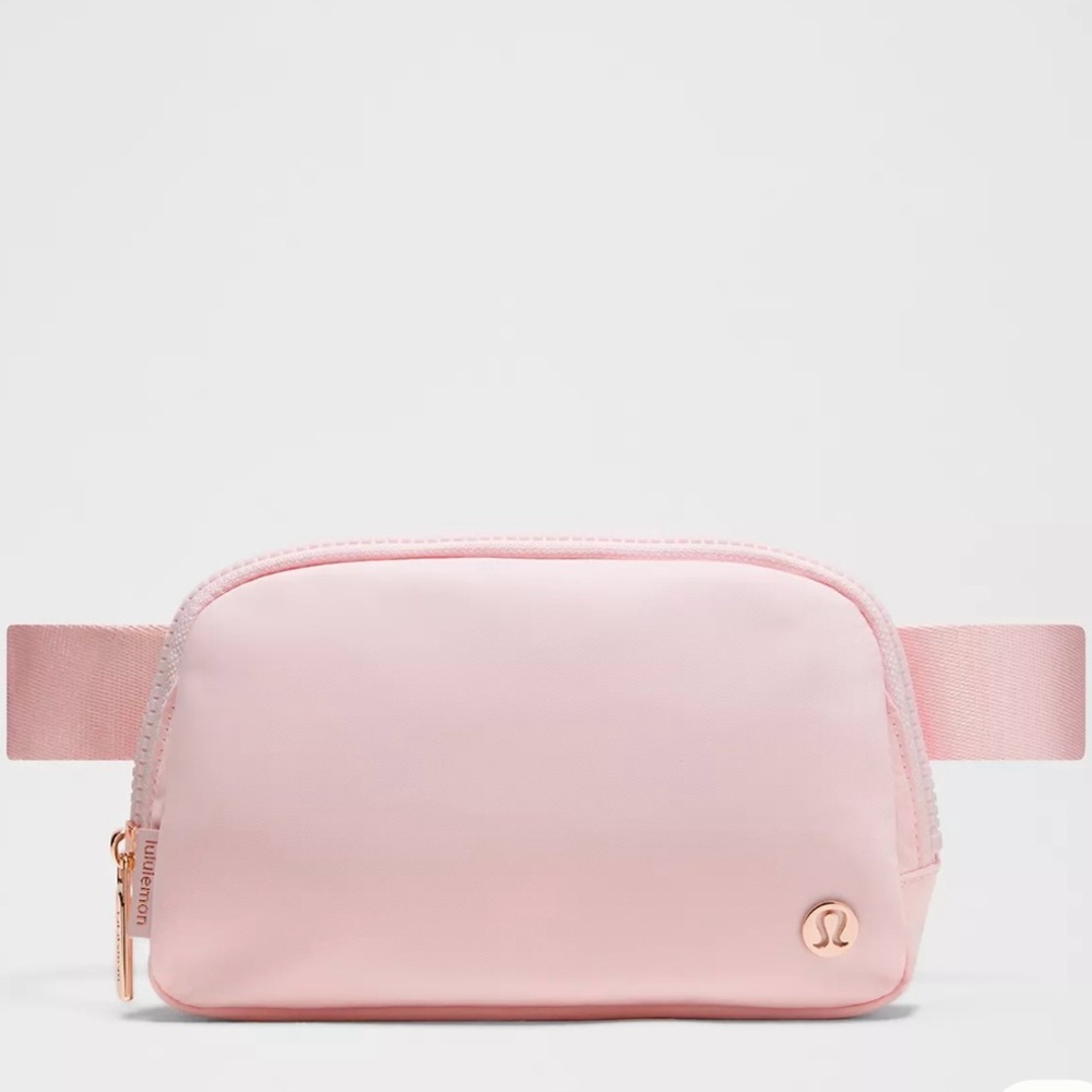 Lululemon NWT EVERYWHERE BELT BAG 1L